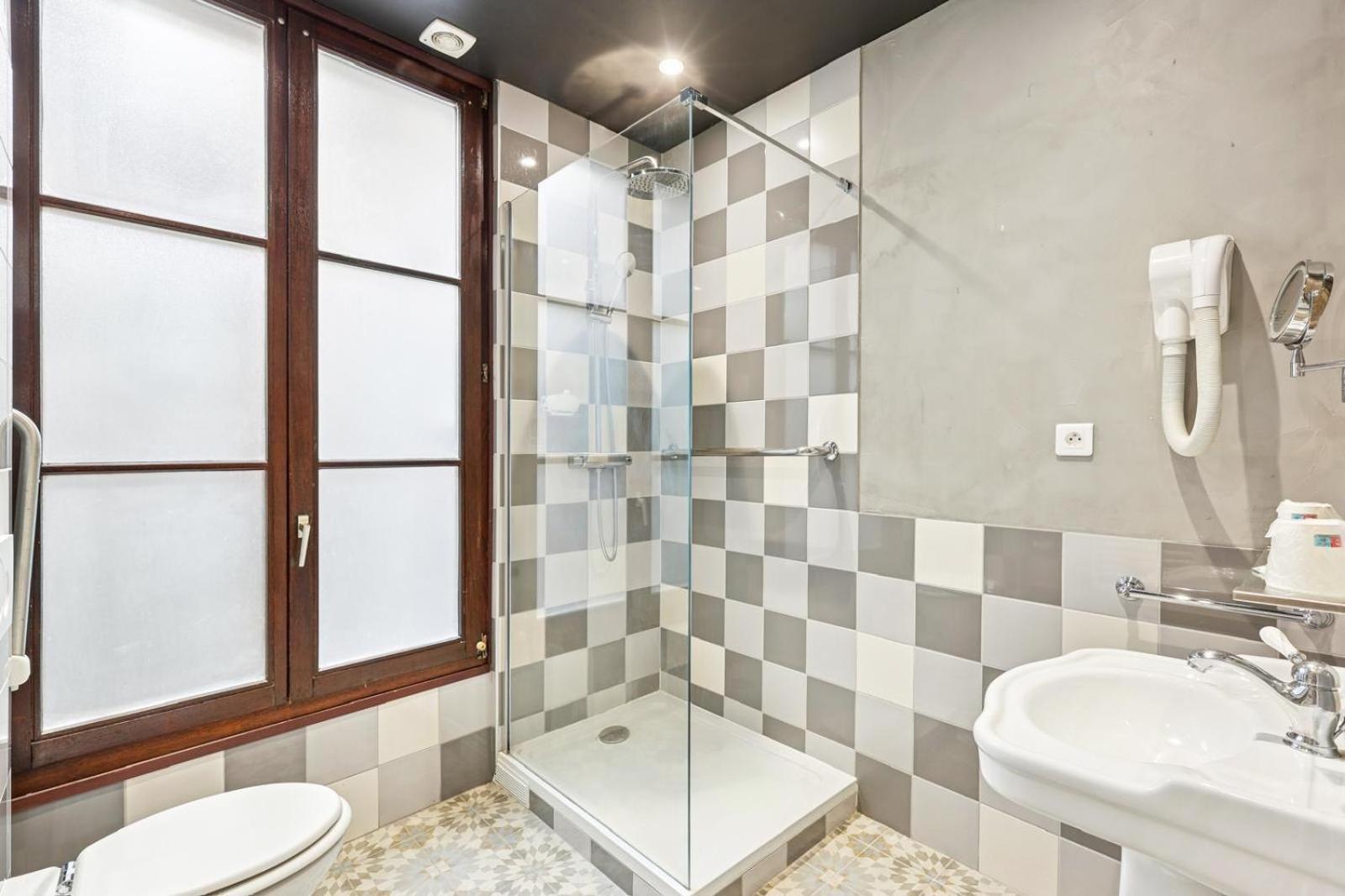 De Nesle 3* Paris